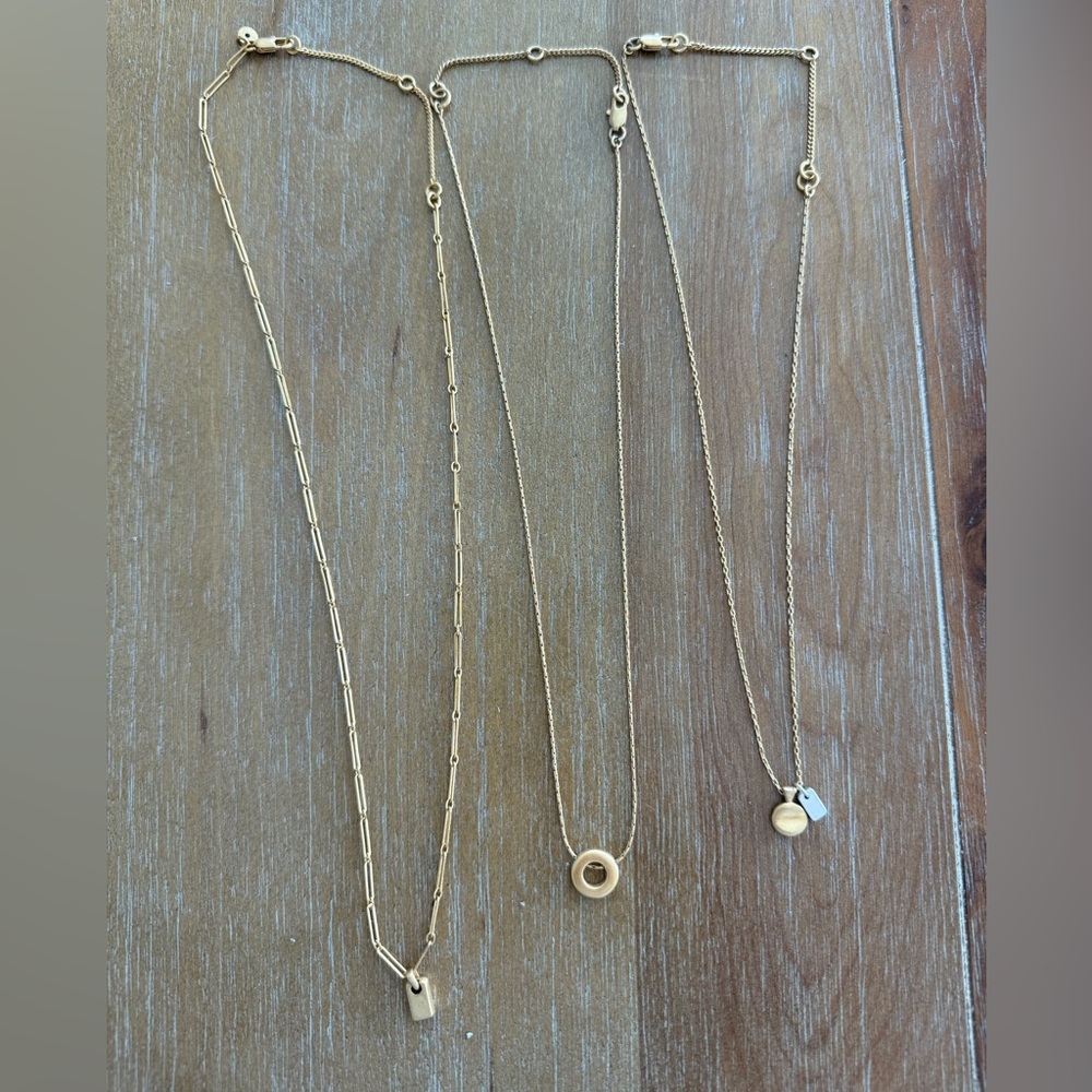 Madewell three-pack necklace set, vintage gold.